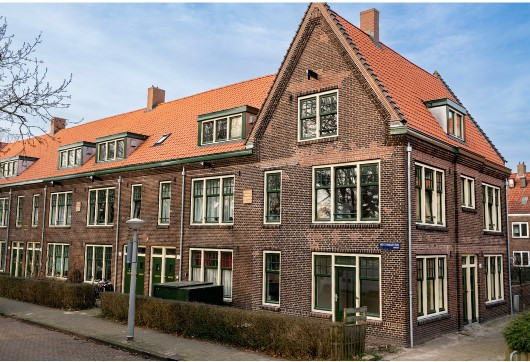 dakkapellen renovatie de Punt in Amsterdam